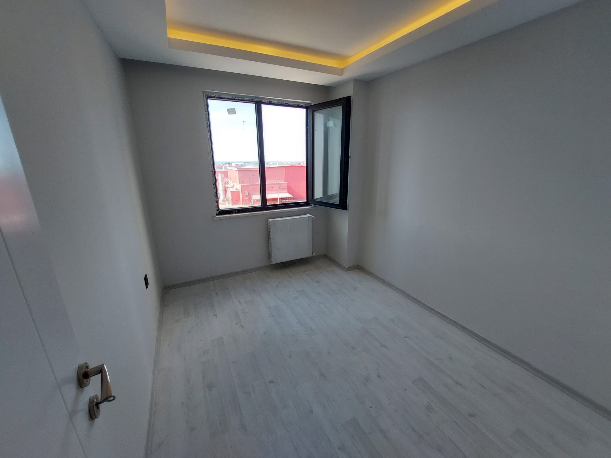CUMHURİYET MAHALLESİ ARİS CİTY SİTESİNDE SATILIK 2+1  DAİRE